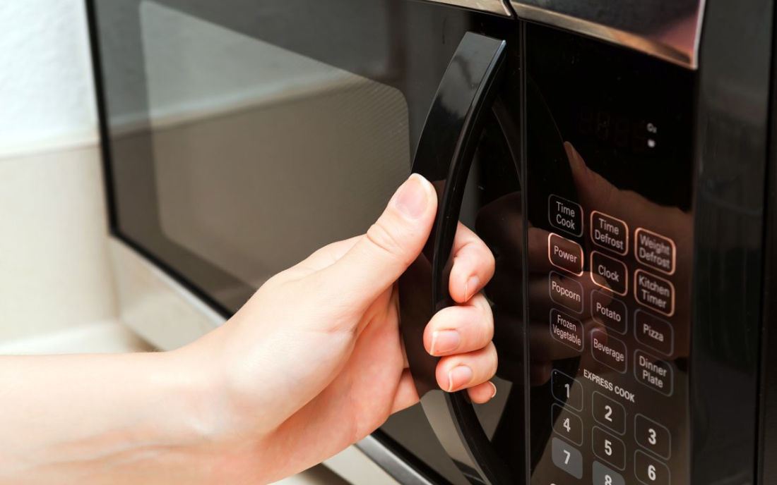 Dekarboksylacja marihuany w mikrofalówce