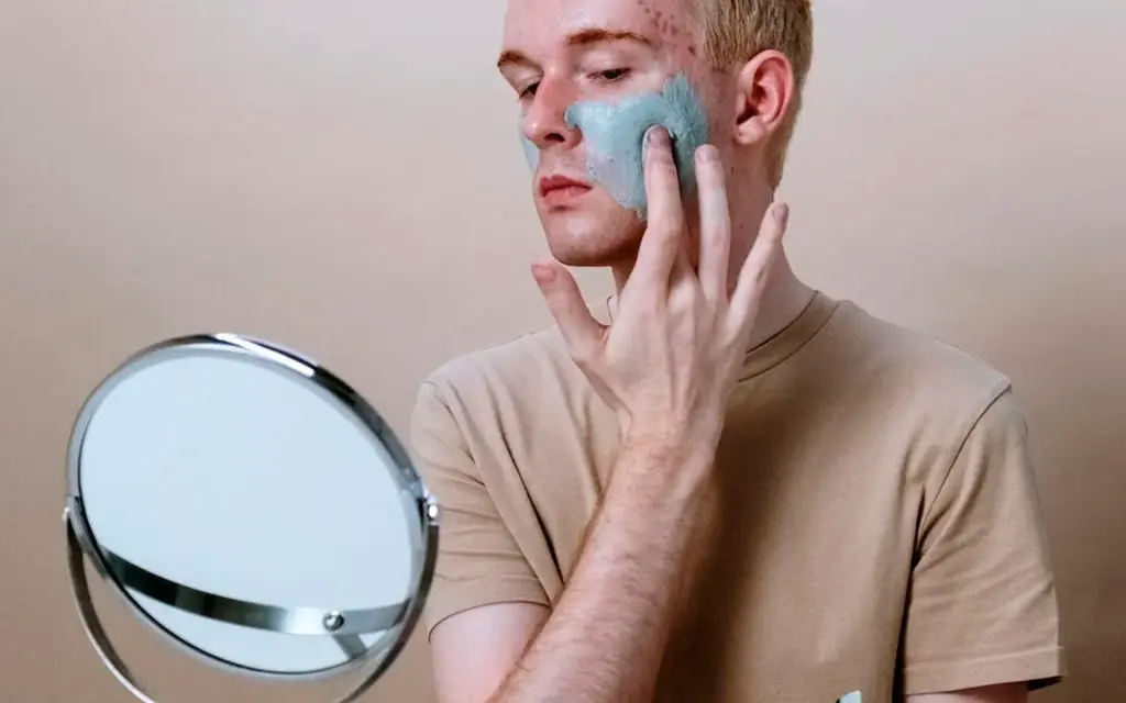 Czy palenie marihuany wpływa na cerę?